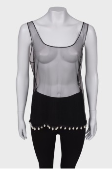T-shirt in mesh, with a tag