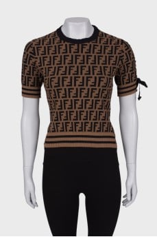 T-shirt with tie sleeves