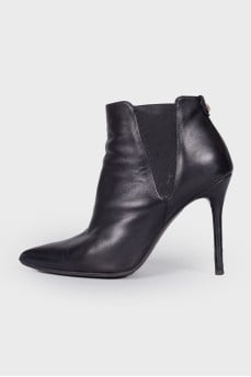 Leather ankle boots with stiletto heels