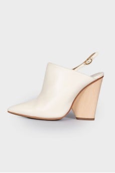 Ankle boots with wooden heels