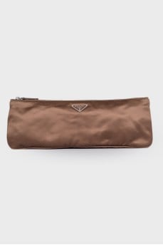 Textile brown clutch