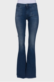 Jeans with patch pockets