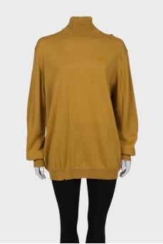 Turtle neck wool sweater