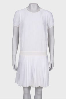 White dress with buttons on the back