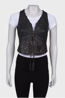 Leather vest with tassels