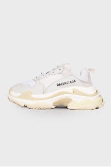Білі кросівки Triple s