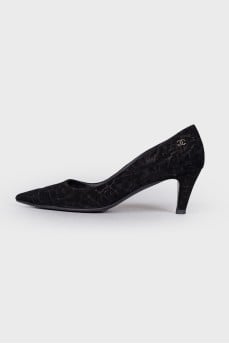 Cracked leather shoes