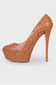 Tan leather shoes