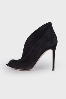 Vamp Suede Black Shoes