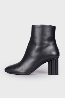 Leather ankle boots with textured heels