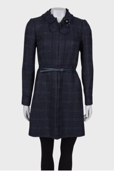 Tweed coat with embellished collar