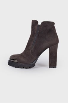 Graphite suede ankle boots
