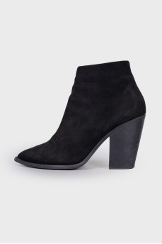 Dallas Suede Ankle Boots