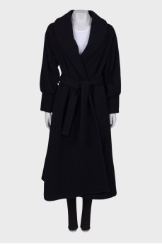 Waistband fitted coat with tag