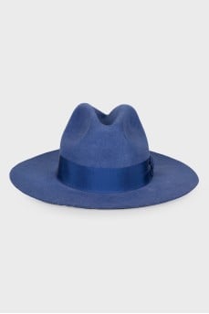Wool blue hat with a bow