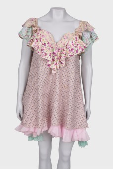 Floral print dress with ruffles