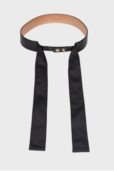 Lacquered tie belt