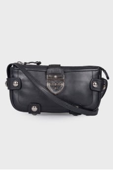 Leather bag with a thin strap