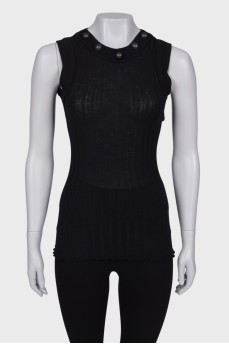 Black sleeveless top