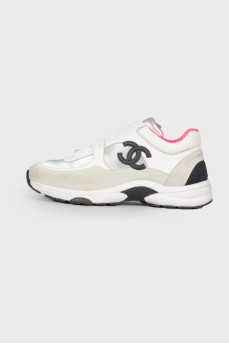 Combined sneakers with brand logo
