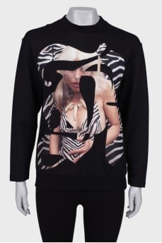 Black sweatshirt with print