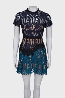 Lace fitted dress