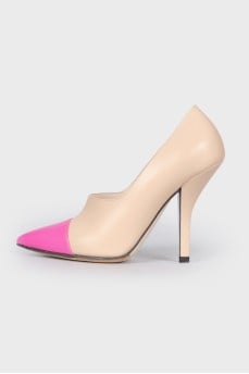 Pointed toe leather pumps