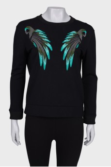 Black sweatshirt with embroidery
