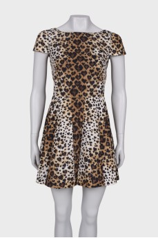 Dress in leopard print