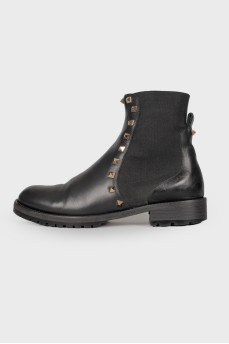 Rockstud boots