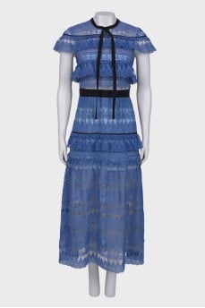 Lace dress with ruffles