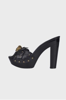 Decorated leather mules