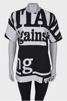 Long T-shirt in black and white print