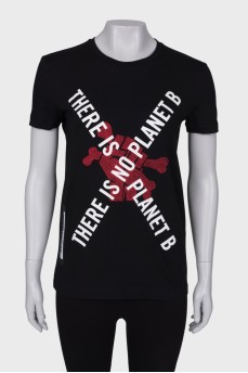 Black t-shirt with tag print