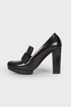 Black high heels