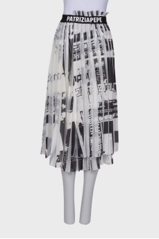 Pleated skirt in print