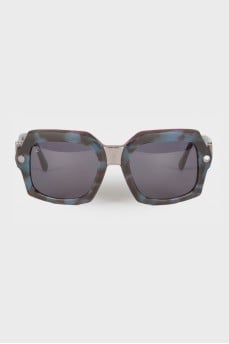 Sunglasses in animal print