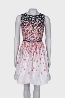 Black and white dress in floral print