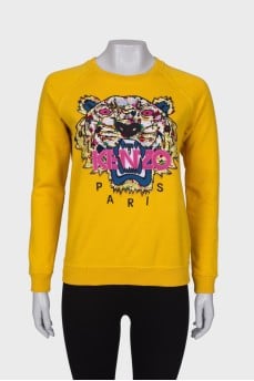 Sweatshirt with signature print