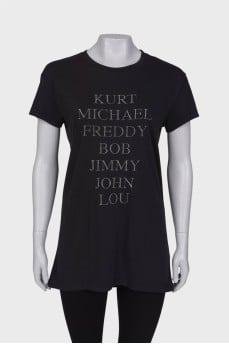 Black T-shirt with slogan