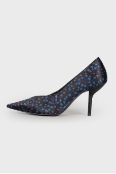 Textile shoes in floral print