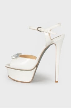White sandals with rhinestones