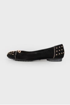 Black ballerinas with a bow