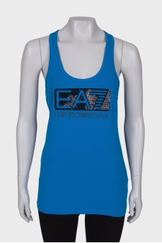 Blue T-shirt with sequins, with a tag