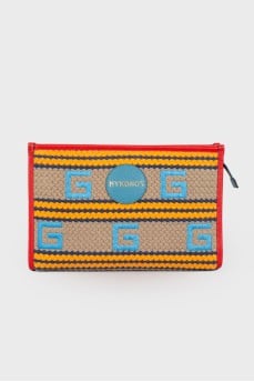 Textile knitted clutch
