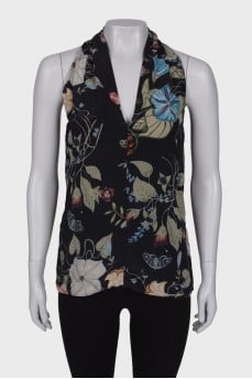 Black blouse in floral print