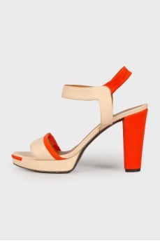 Beige leather sandals