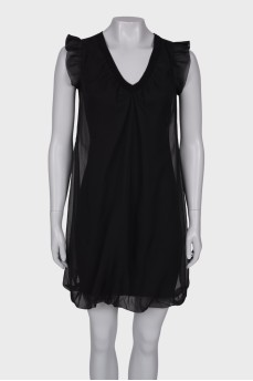 Black dress with ruffled sleeves