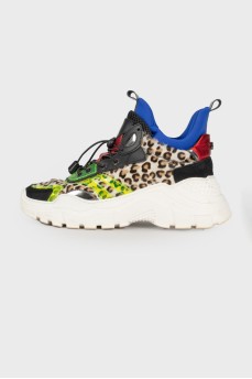 Combined sneakers in print