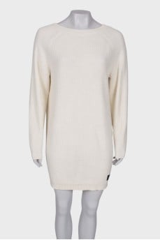 V-neck knitted dress